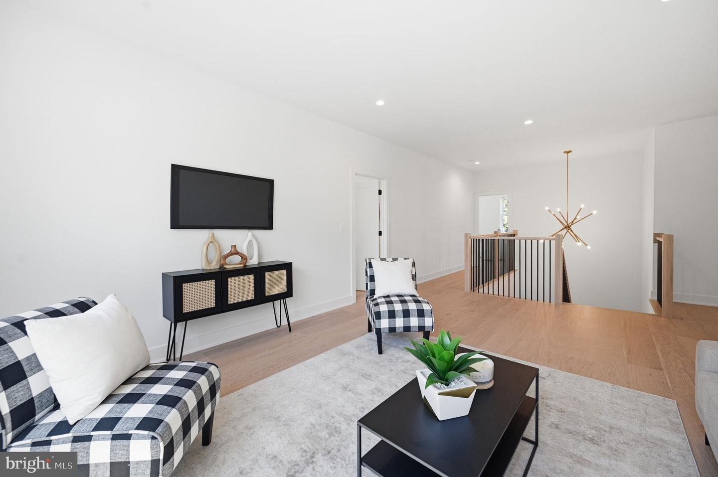 107 Yeonas Drive Se Property Photo 72