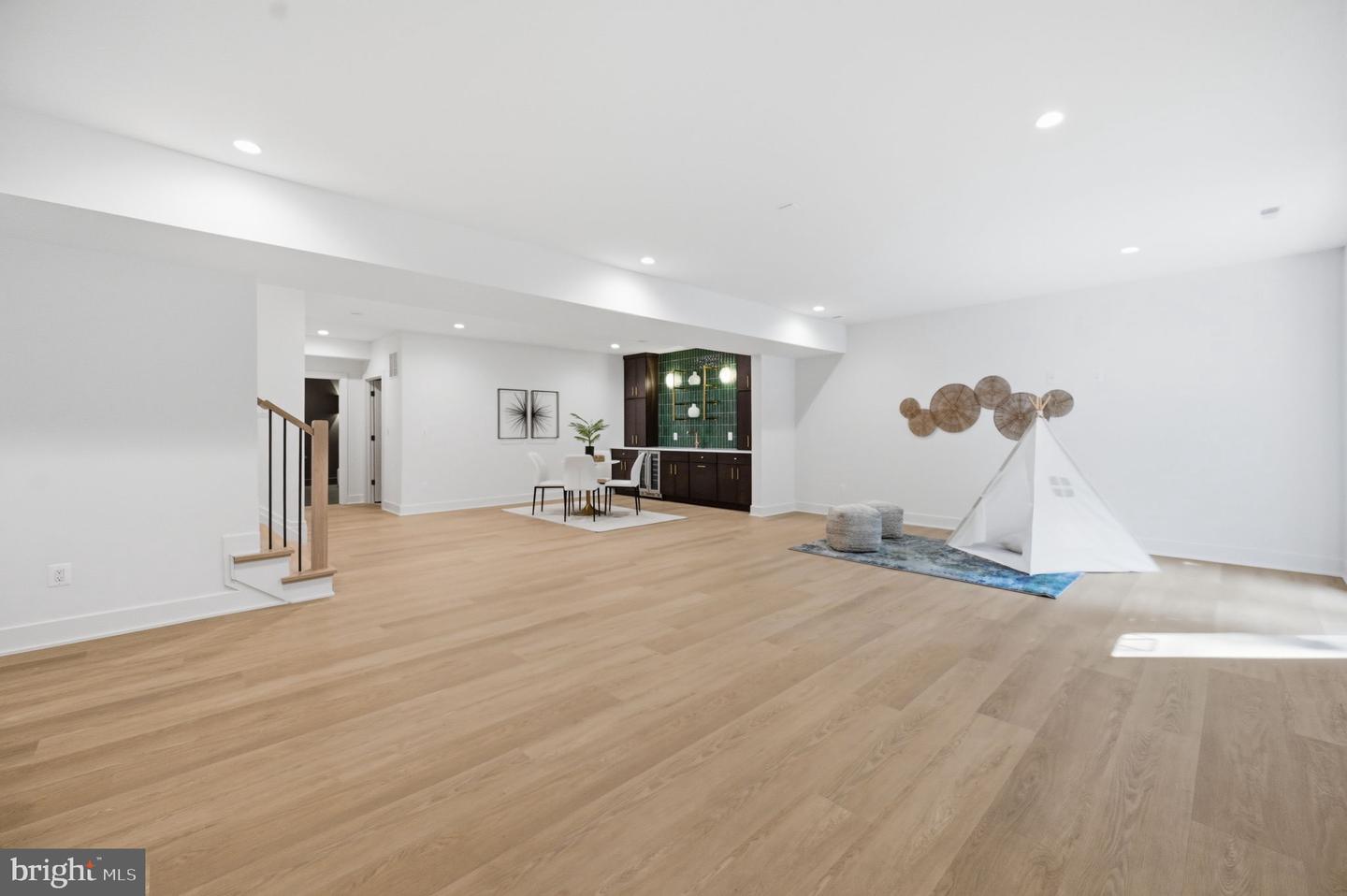 107 Yeonas Drive Se Property Photo 74