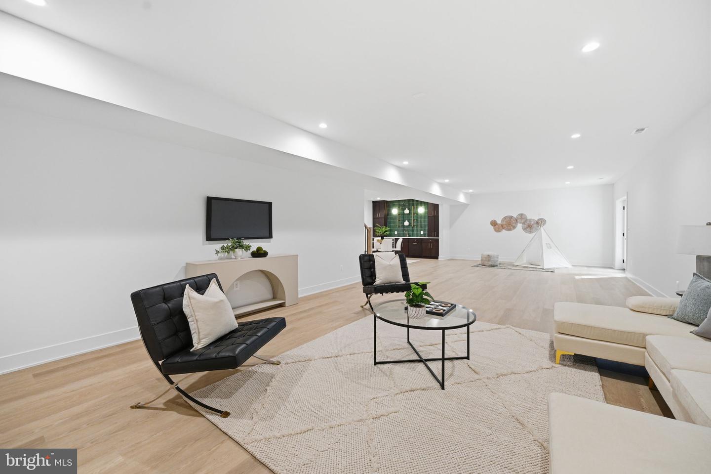 107 Yeonas Drive Se Property Photo 77