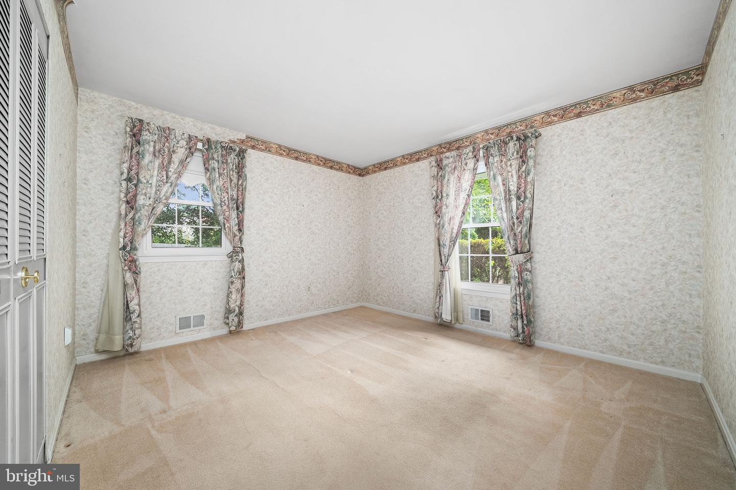 8114 Langbrook Rd Property Photo 17