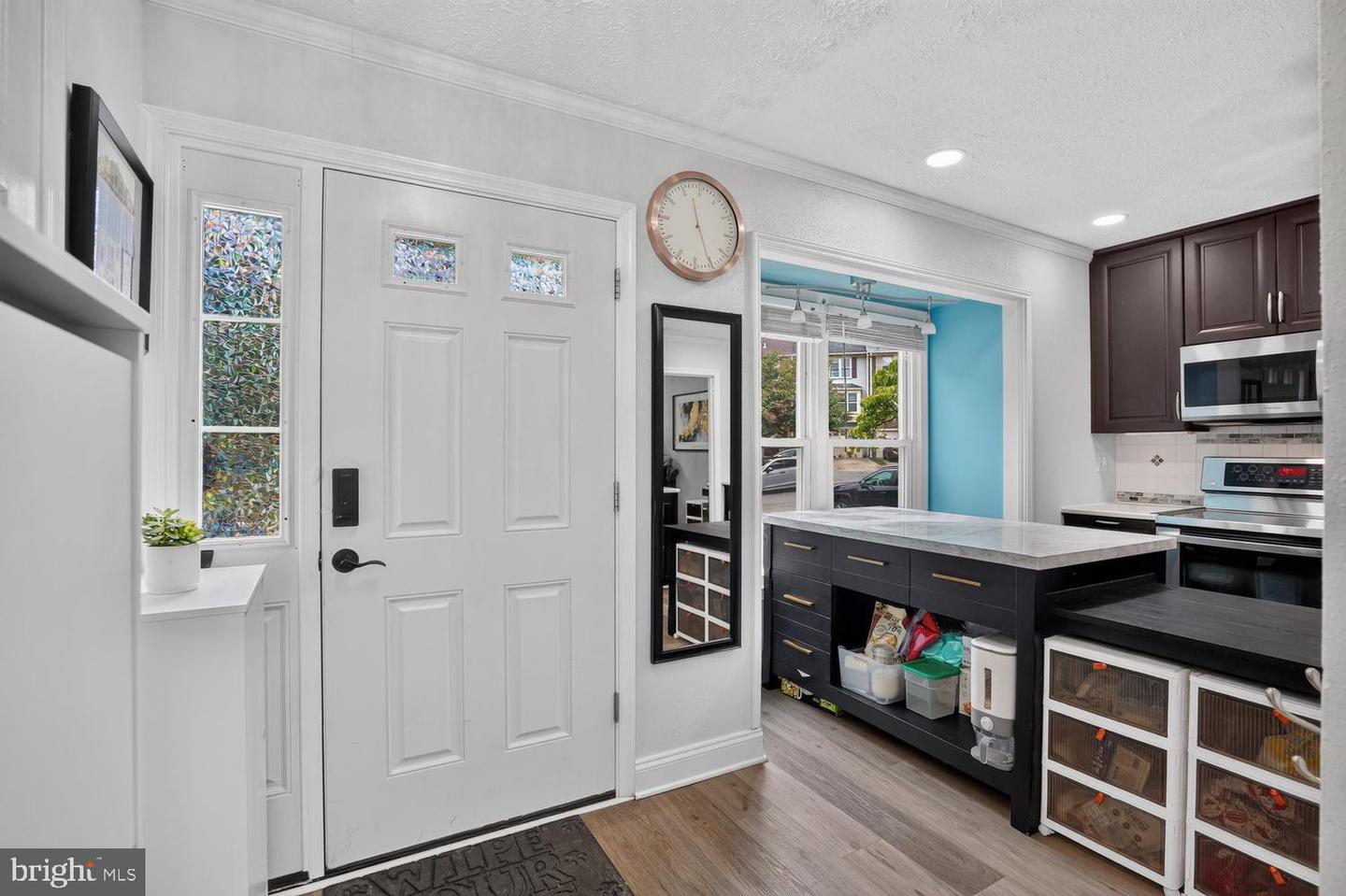7372 Stream Way Property Photo 2
