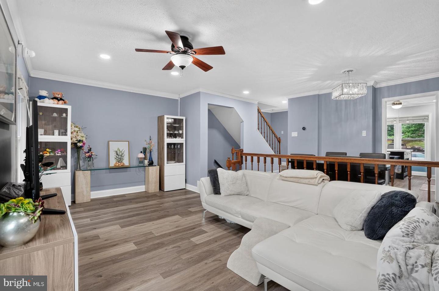 7372 Stream Way Property Photo 9