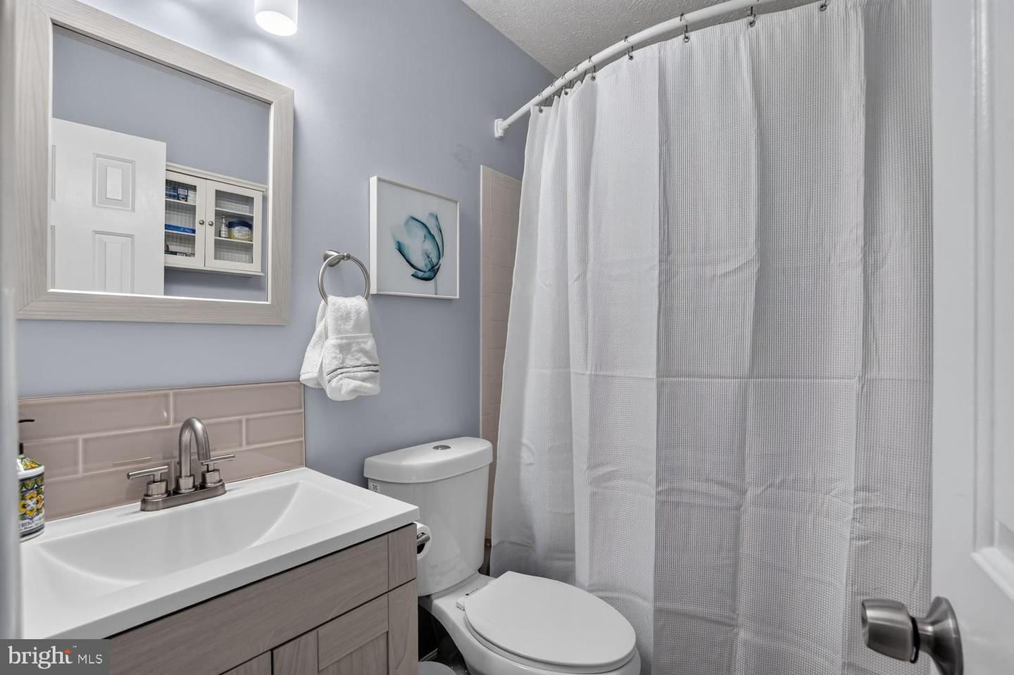 7372 Stream Way Property Photo 15