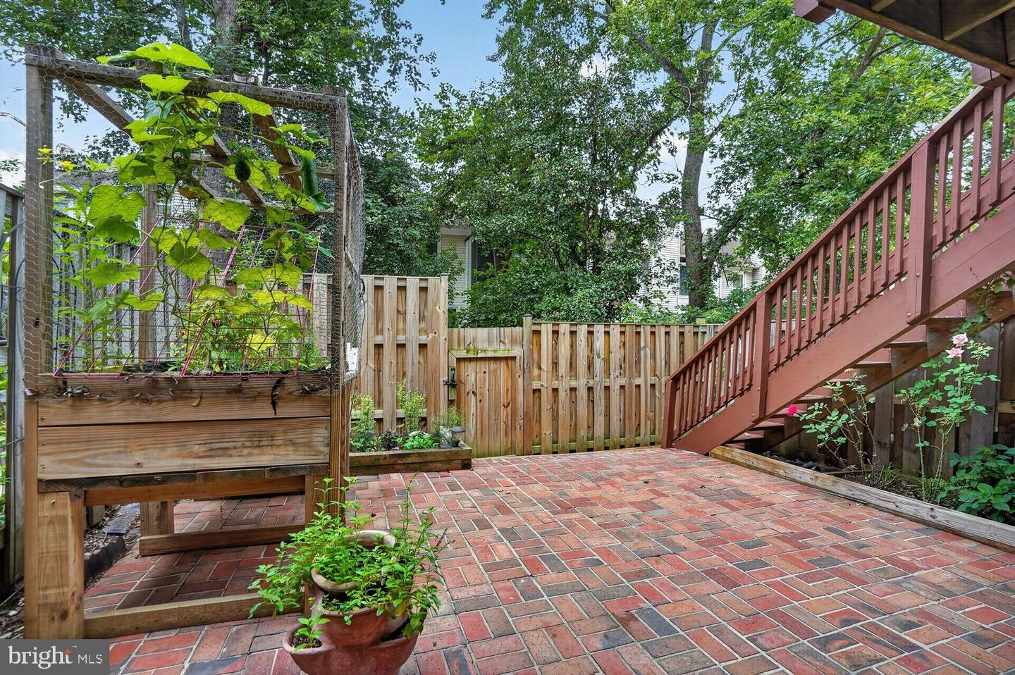 7372 Stream Way Property Photo 24