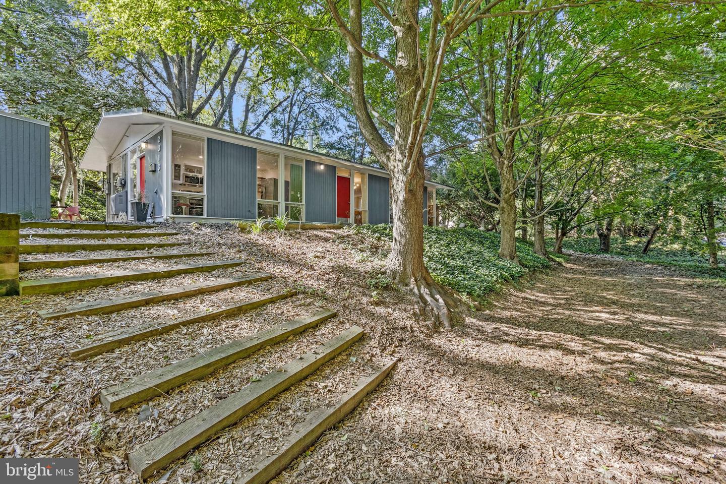 2313 GLASGOW RD Property Photo 1