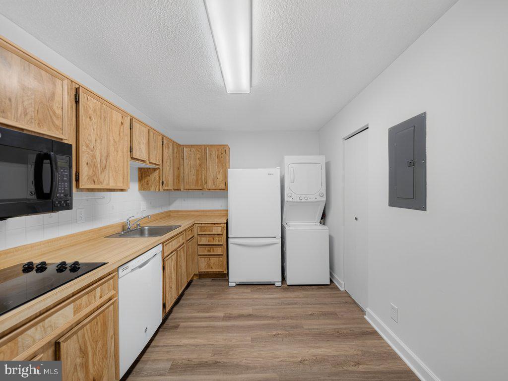 8370 Greensboro Dr #411 Property Photo 14