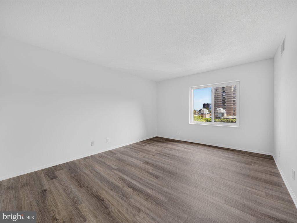 8370 Greensboro Dr #411 Property Photo 24