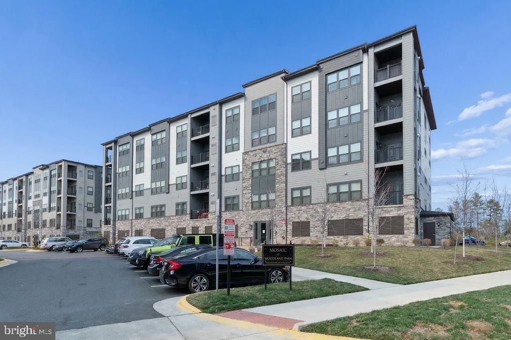 12850 Mosaic Park Way #2-w Property Photo 2