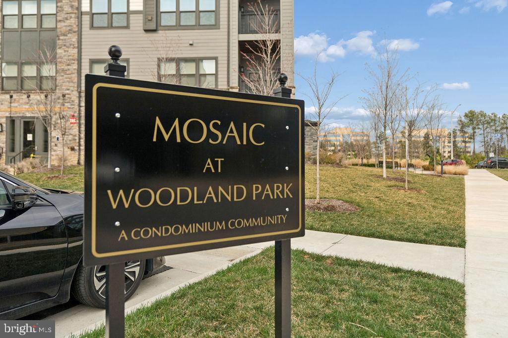 12850 Mosaic Park Way #2-w Property Photo 3