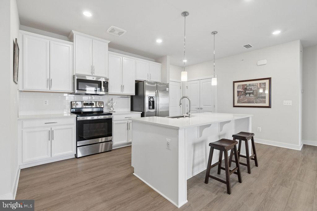 12850 Mosaic Park Way #2-w Property Photo 4