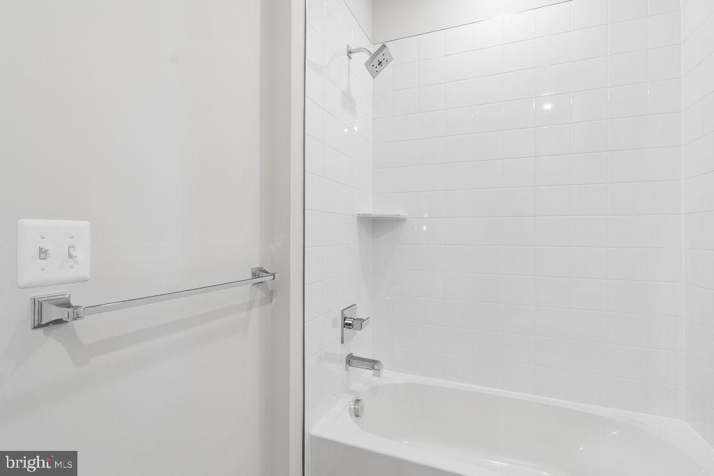 12850 Mosaic Park Way #2-w Property Photo 32