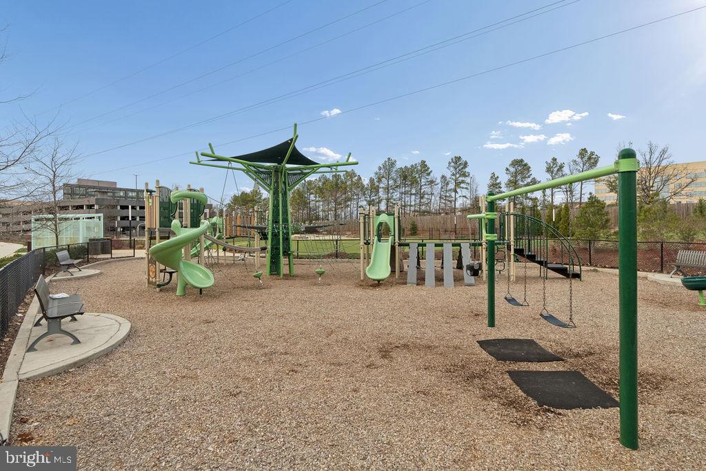 12850 Mosaic Park Way #2-w Property Photo 45