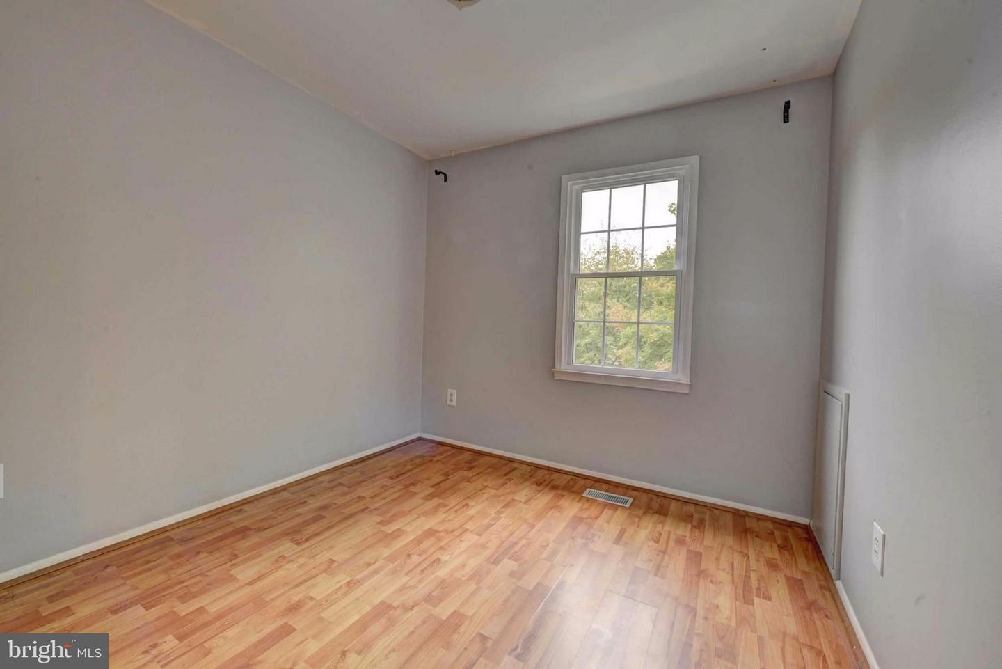 7794 Euclid Way Property Photo 12