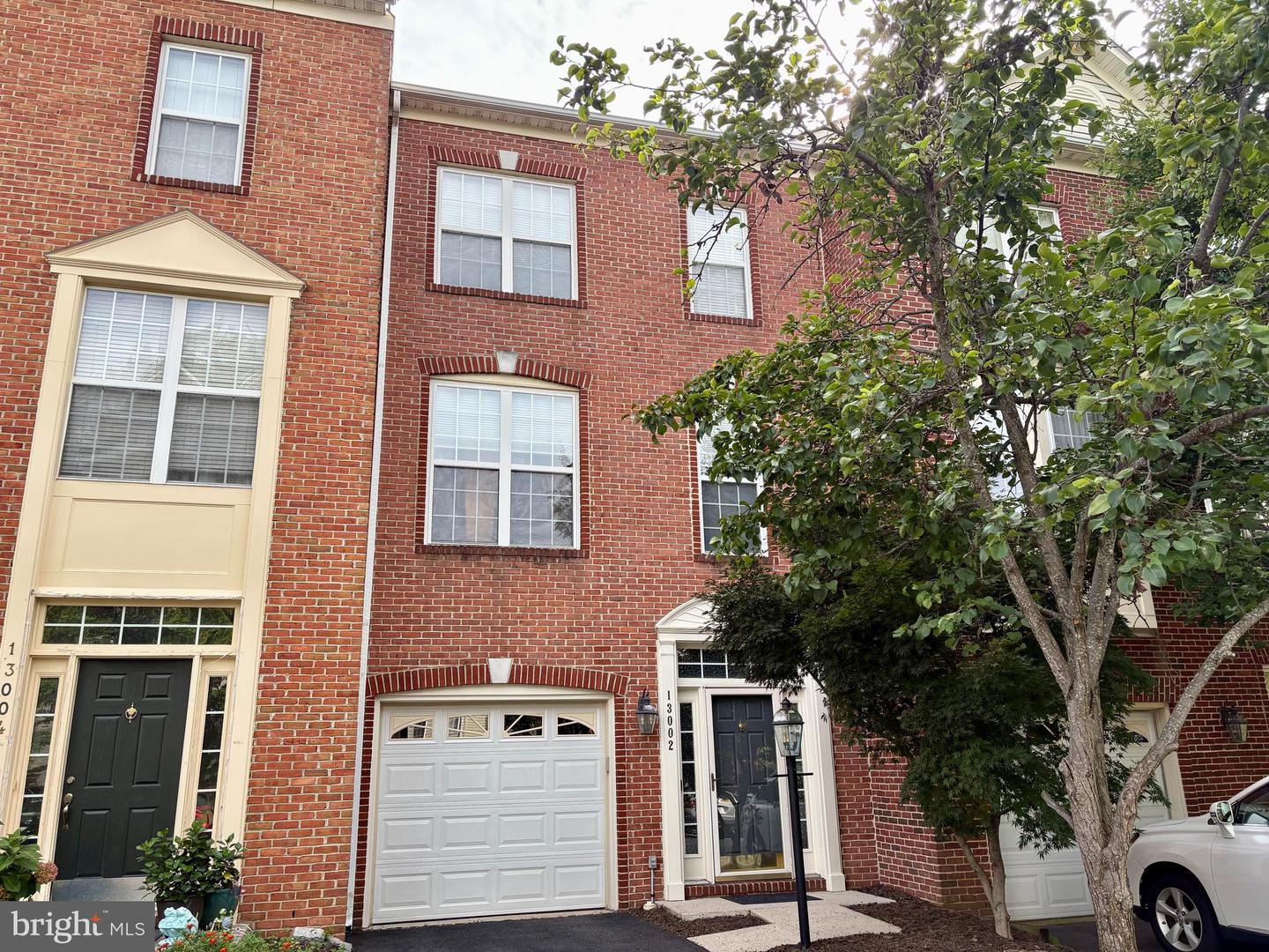 13002 Park Crescent Cir Property Photo 1