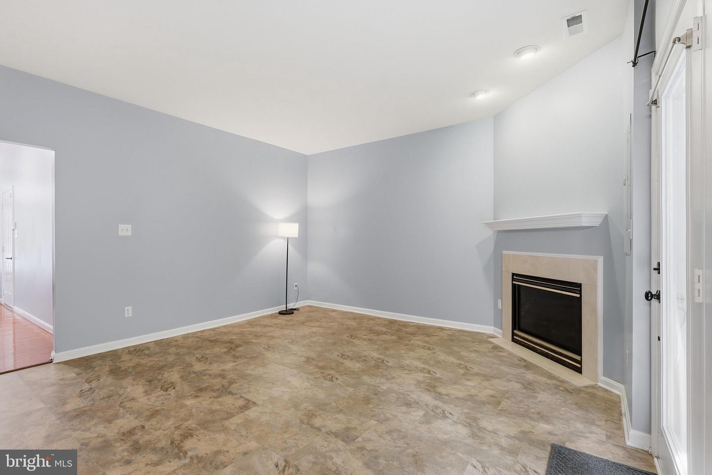 13002 Park Crescent Cir Property Photo 11