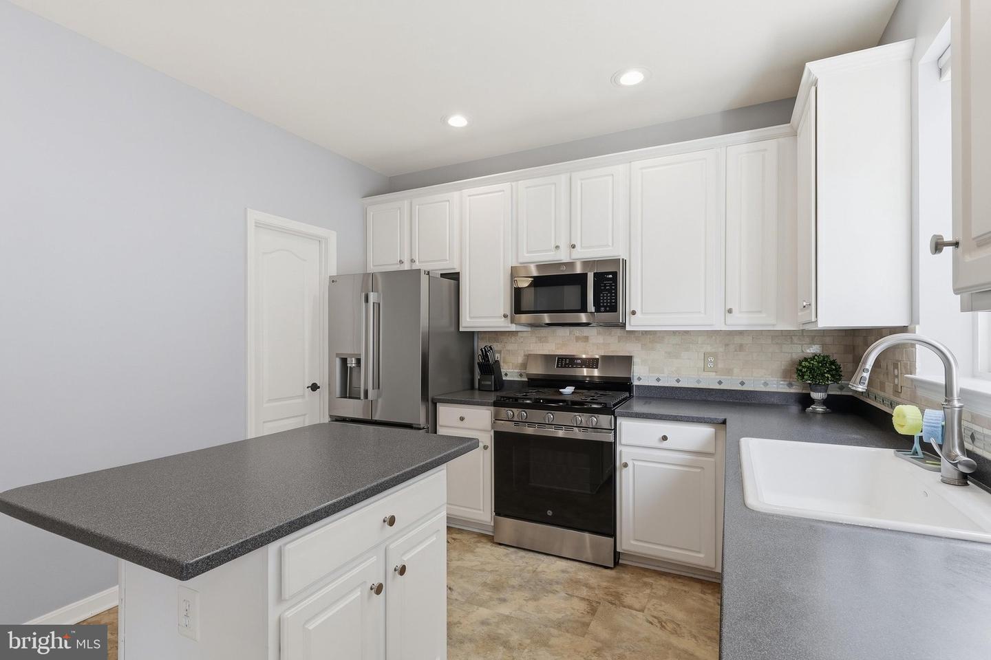 13002 Park Crescent Cir Property Photo 20