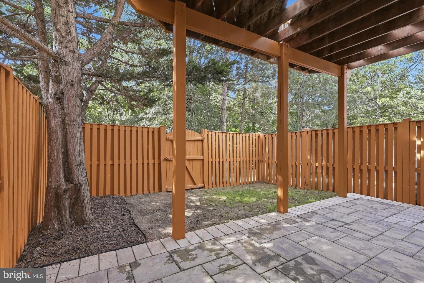13002 Park Crescent Cir Property Photo 37