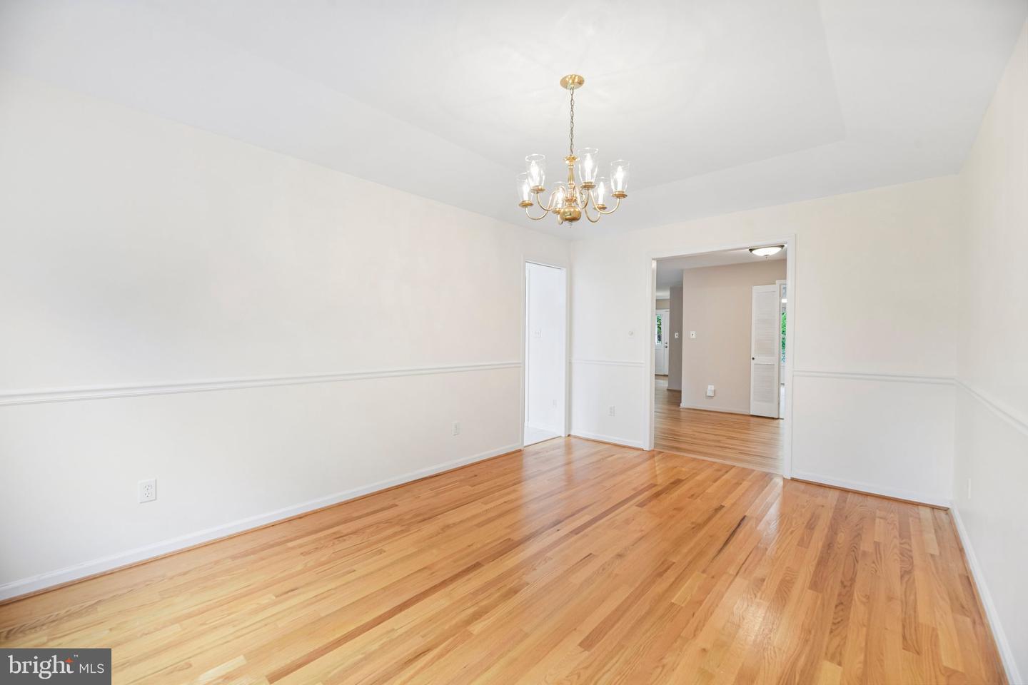 5204 Holden St Property Photo 20