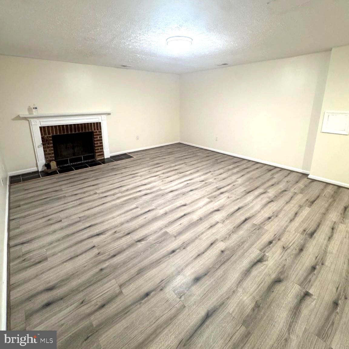 5431 Helm Ct Property Photo 12