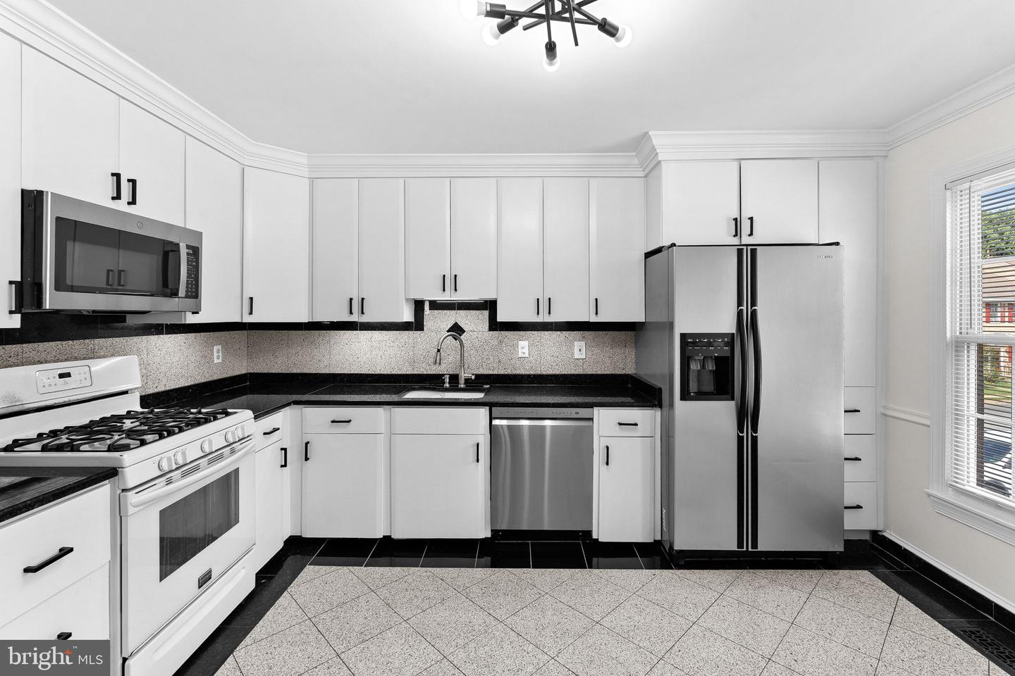 7877 Painted Daisy Dr Property Photo 10