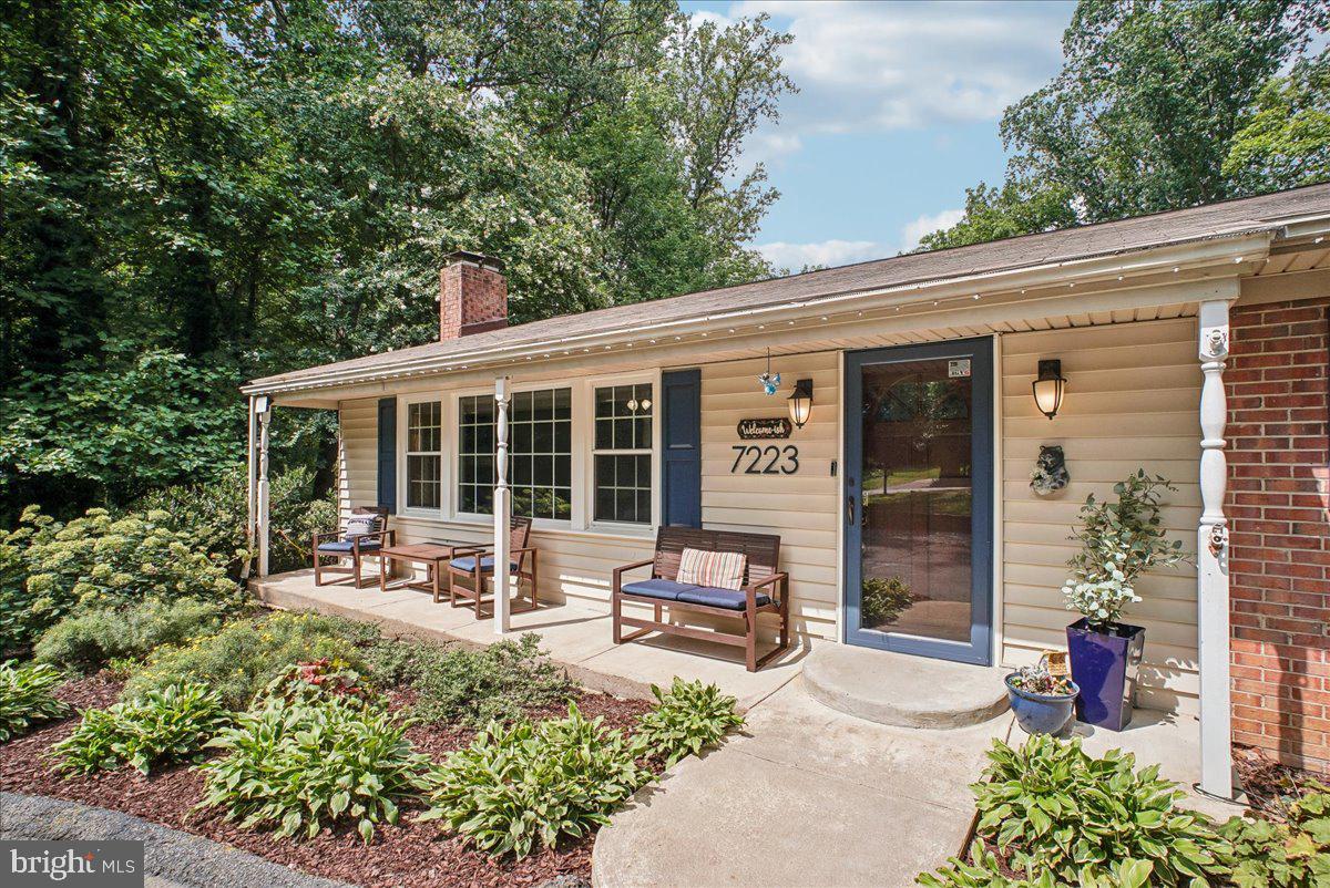 7223 Oriole Property Photo 2