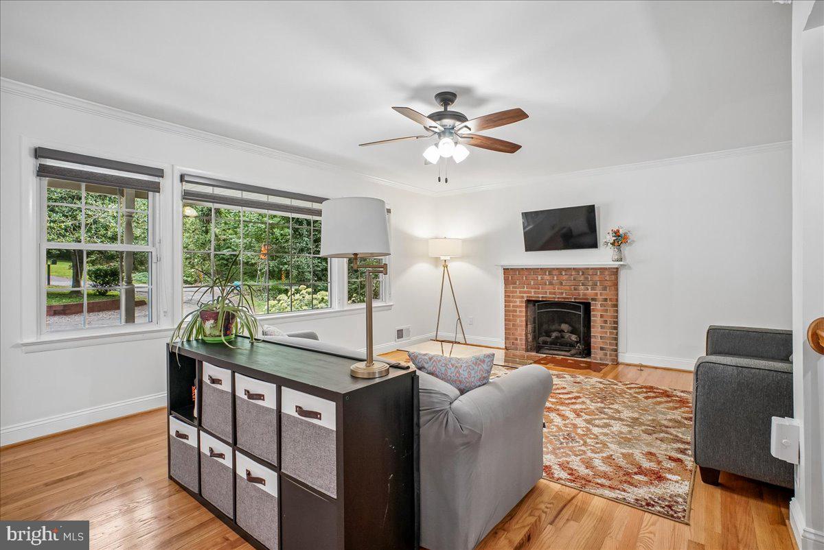 7223 Oriole Property Photo 9
