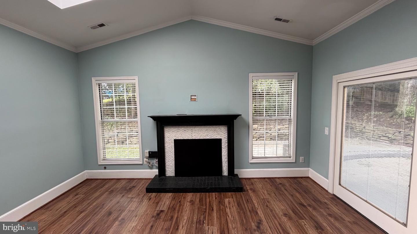 12319 Cliveden St Property Photo 9
