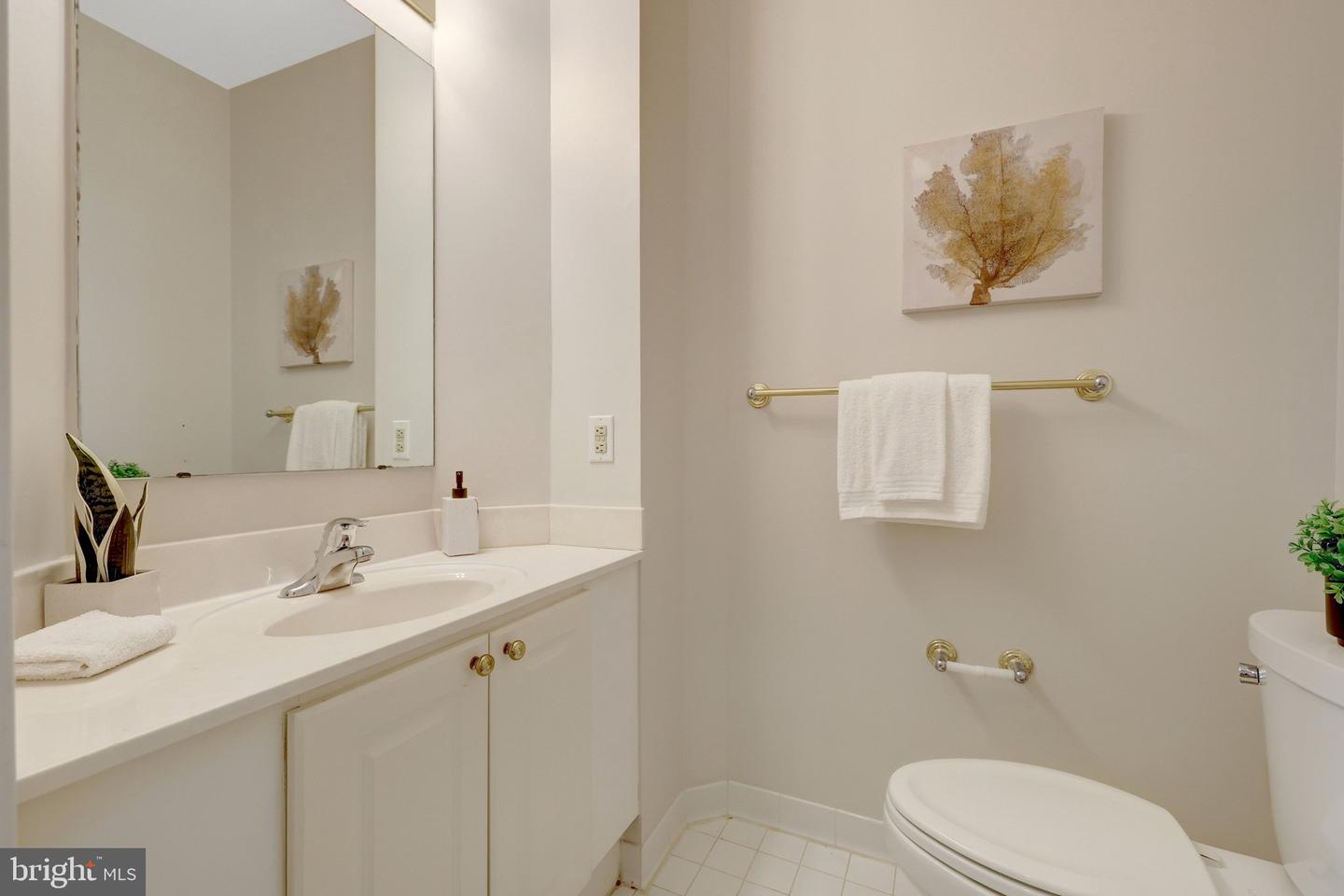 1625 International Dr #421 Property Photo 14