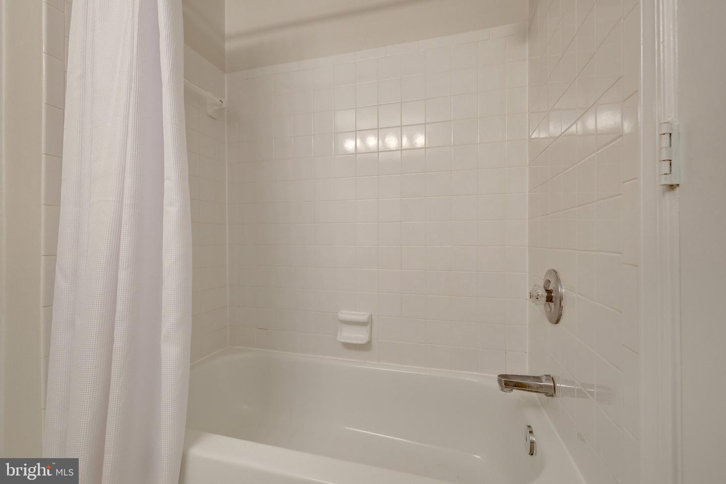 1625 International Dr #421 Property Photo 25