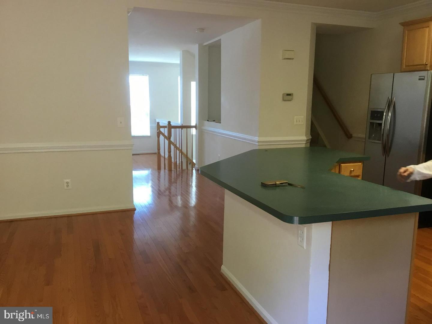 5271 Ballycastle Cir E Property Photo 7