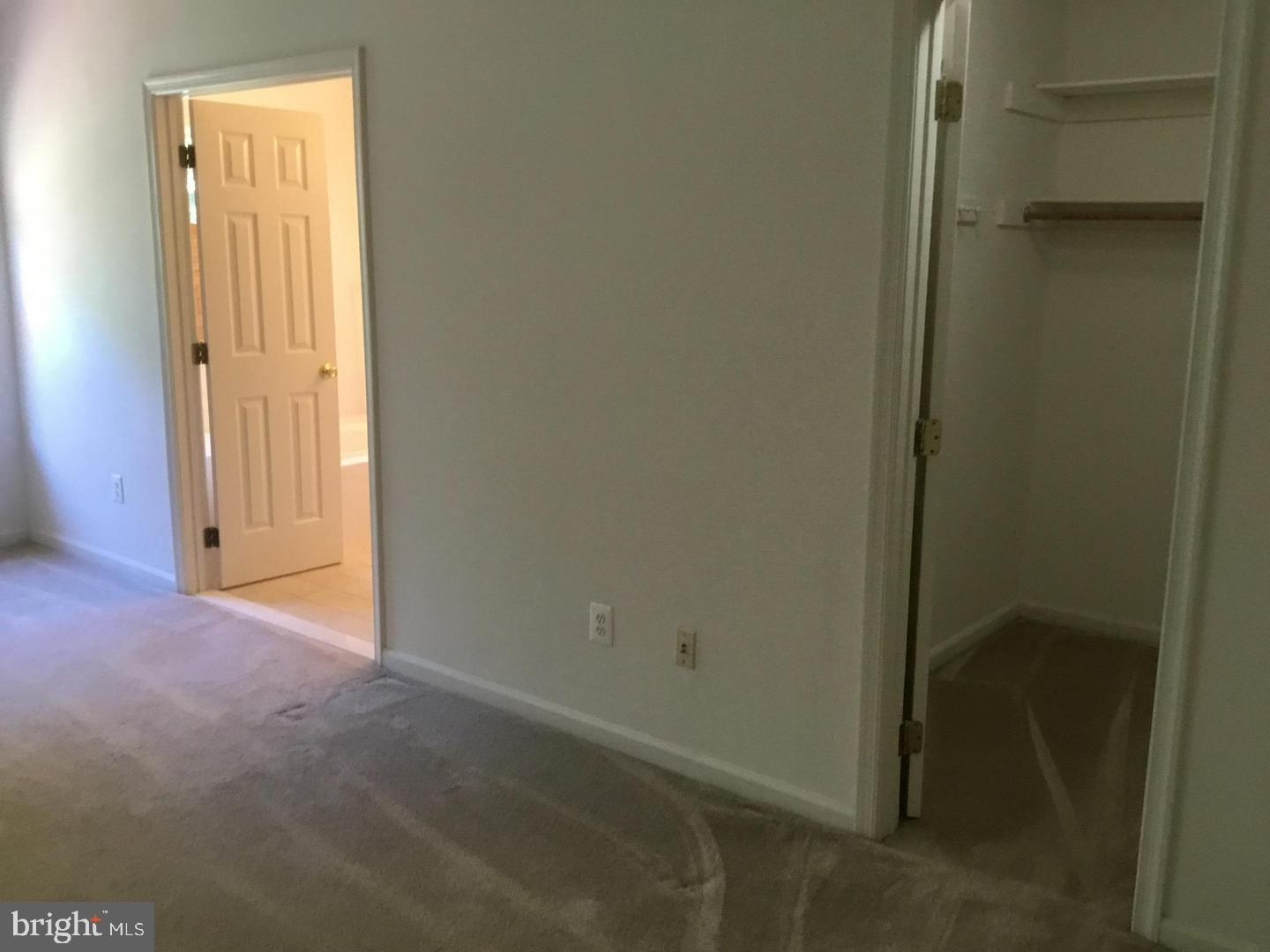 5271 Ballycastle Cir E Property Photo 25
