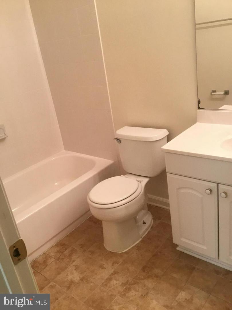 5271 Ballycastle Cir E Property Photo 30
