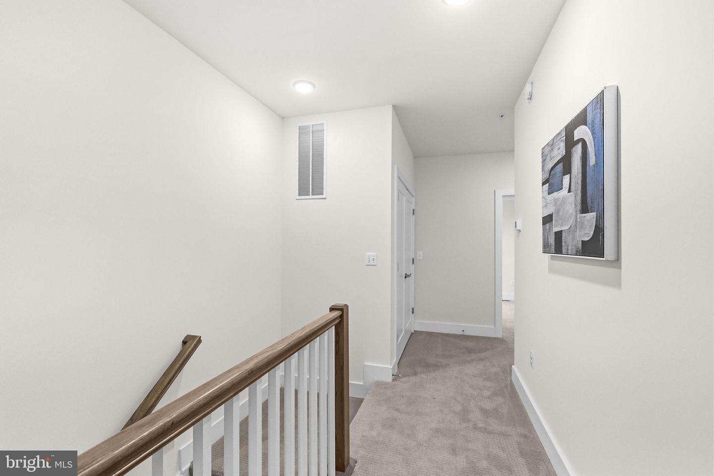 238 Van Buren St Property Photo 35