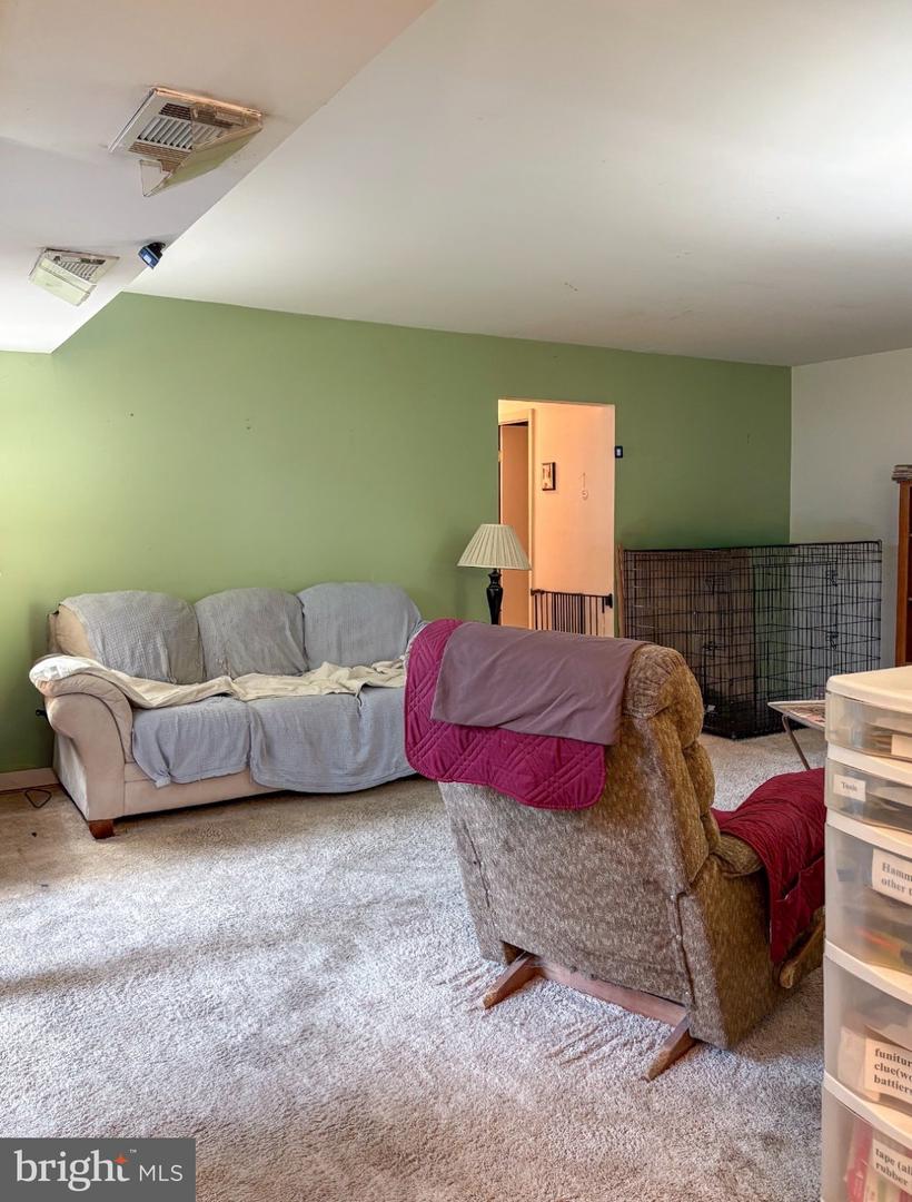 1935 Wilson Ln #t3 Property Photo 6