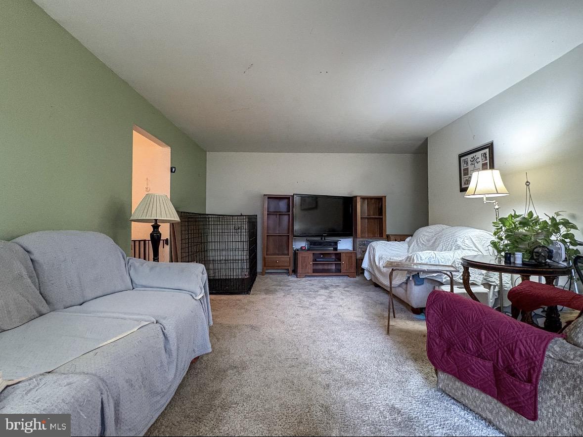 1935 Wilson Ln #t3 Property Photo 7