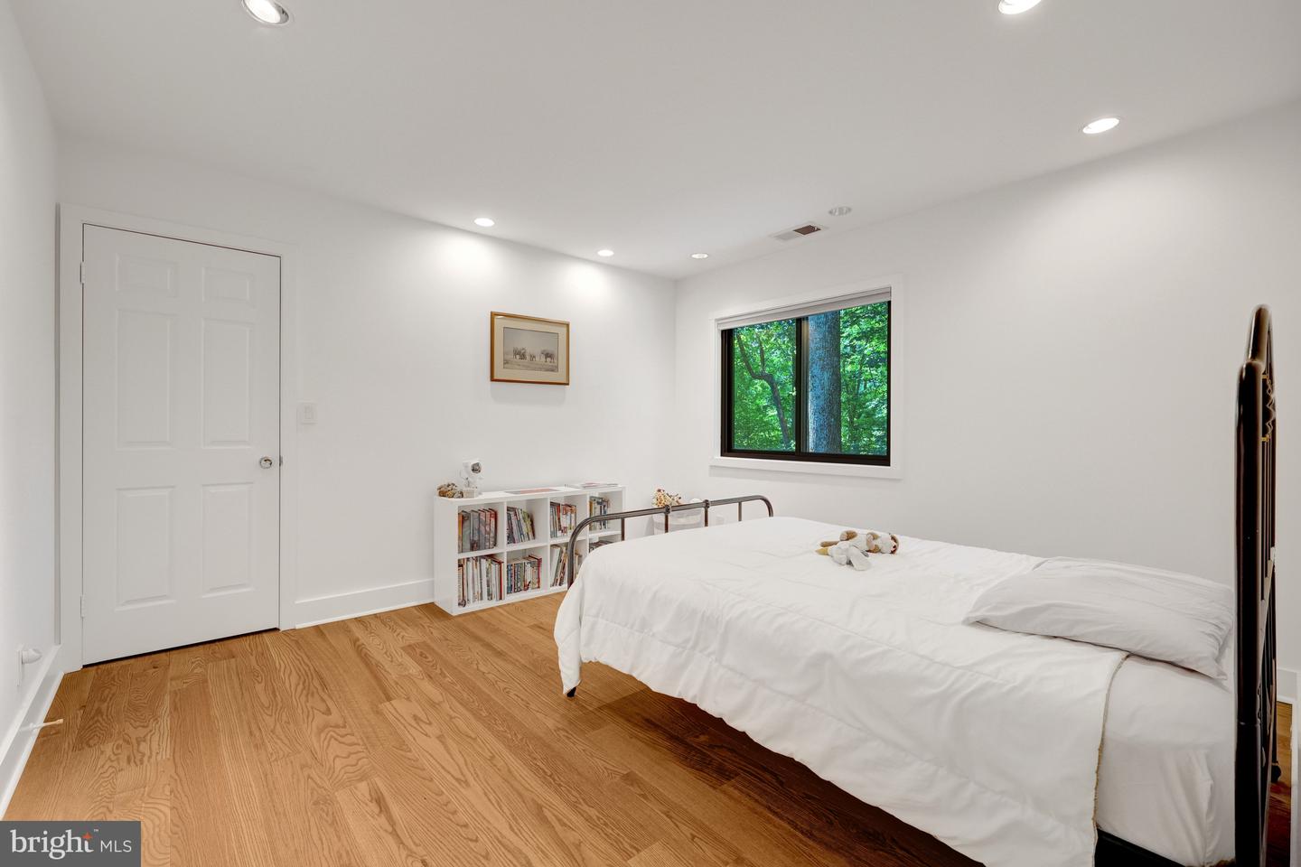 9982 Blackberry Ln Property Photo 31