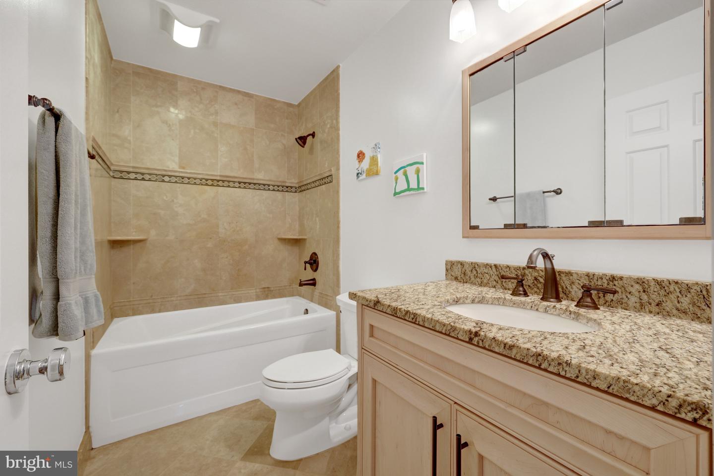 9982 Blackberry Ln Property Photo 33