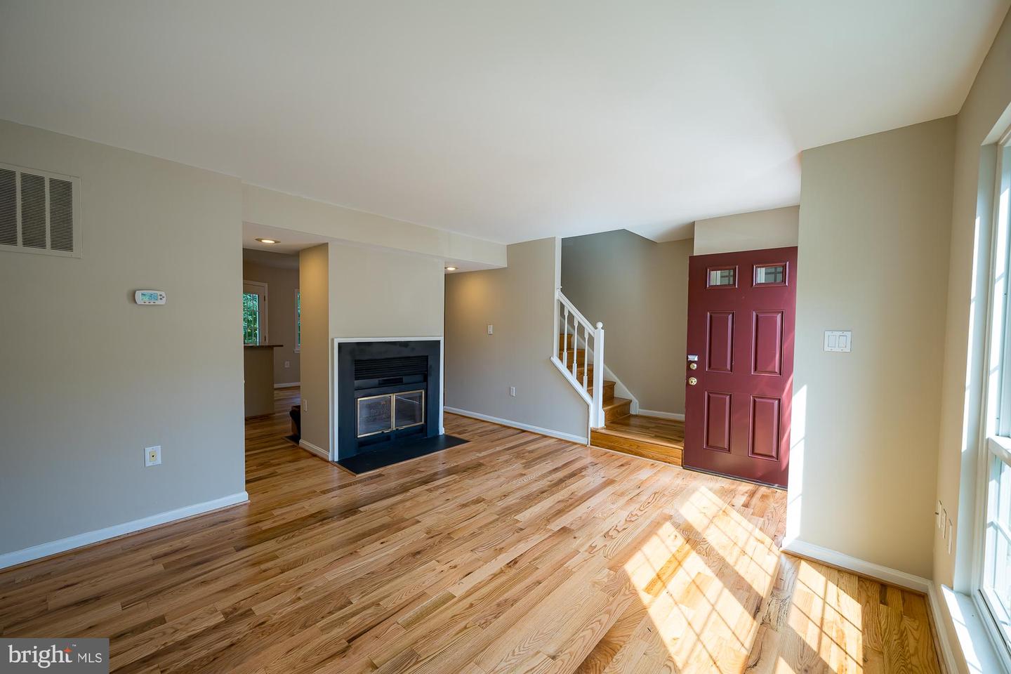 5714 Evergreen Knoll Ct Property Photo 3