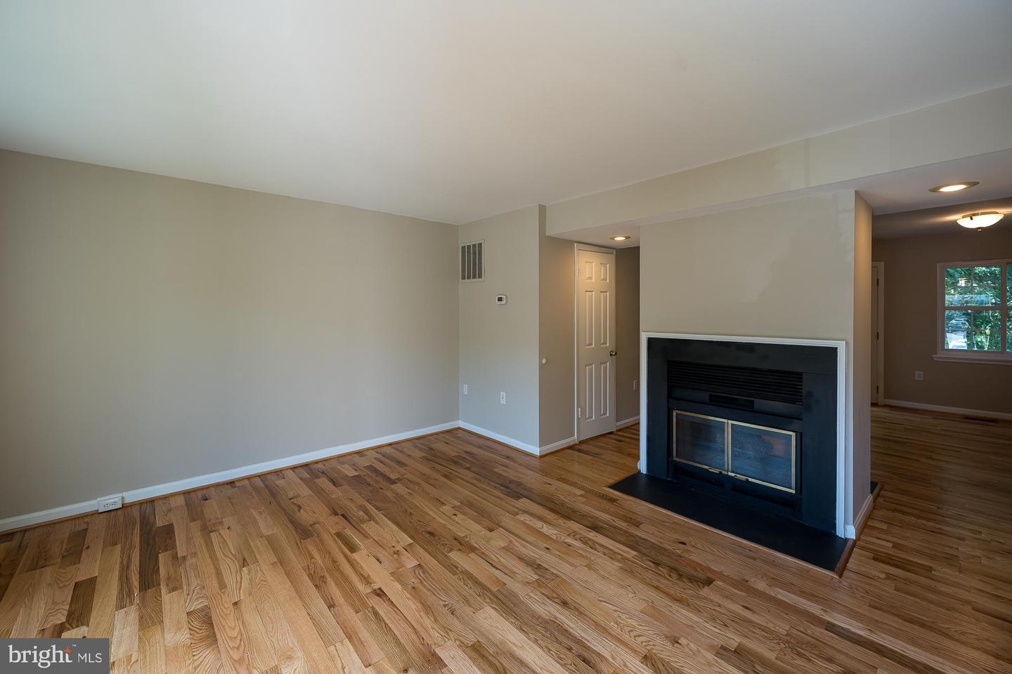 5714 Evergreen Knoll Ct Property Photo 6