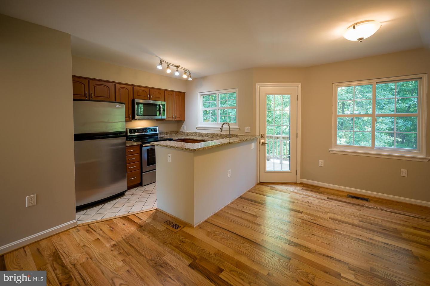 5714 Evergreen Knoll Ct Property Photo 7