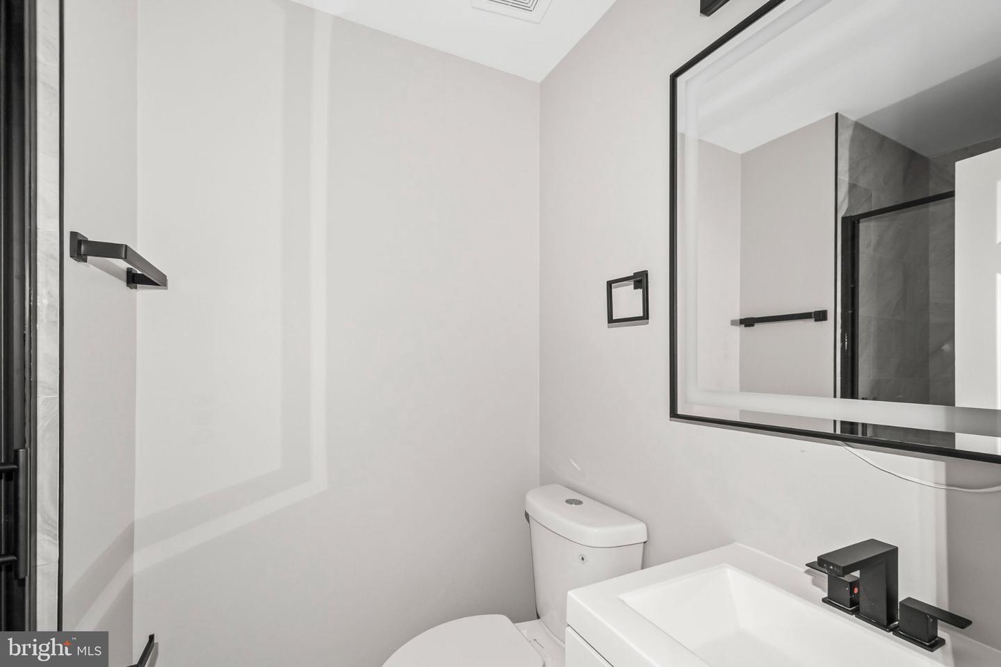 5719 Mason Bluff Dr Property Photo 25