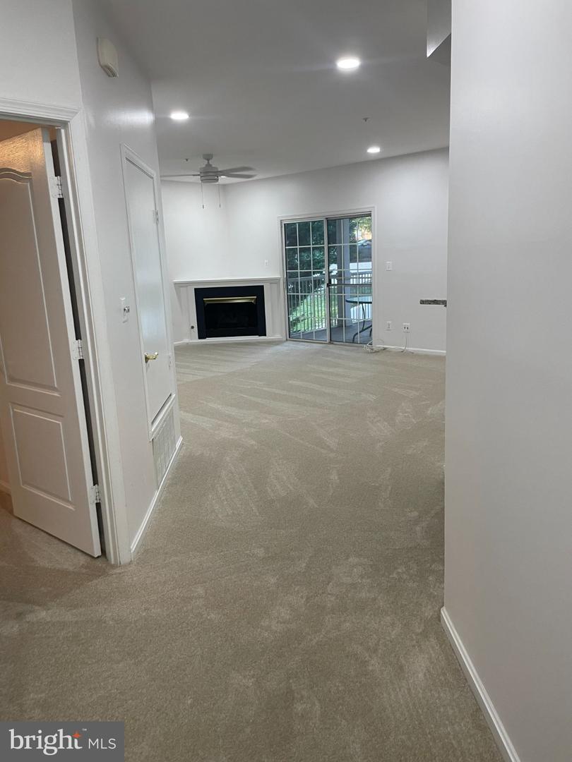 7704-f Haynes Point Way #f Property Photo 6