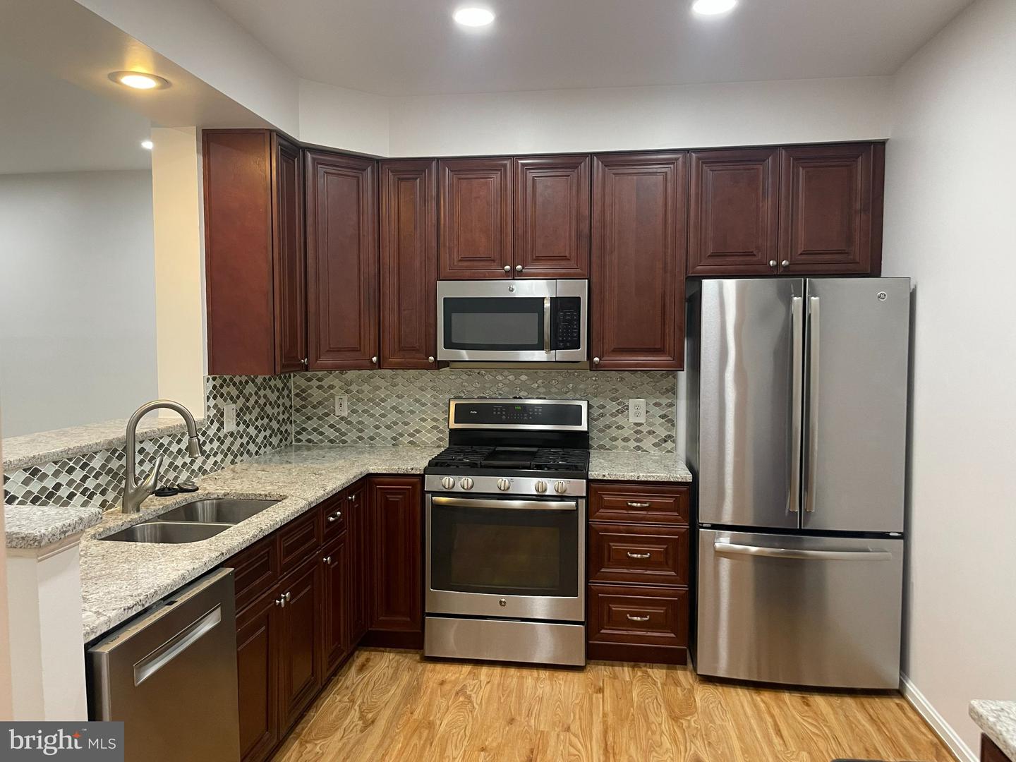 7704-f Haynes Point Way #f Property Photo 16