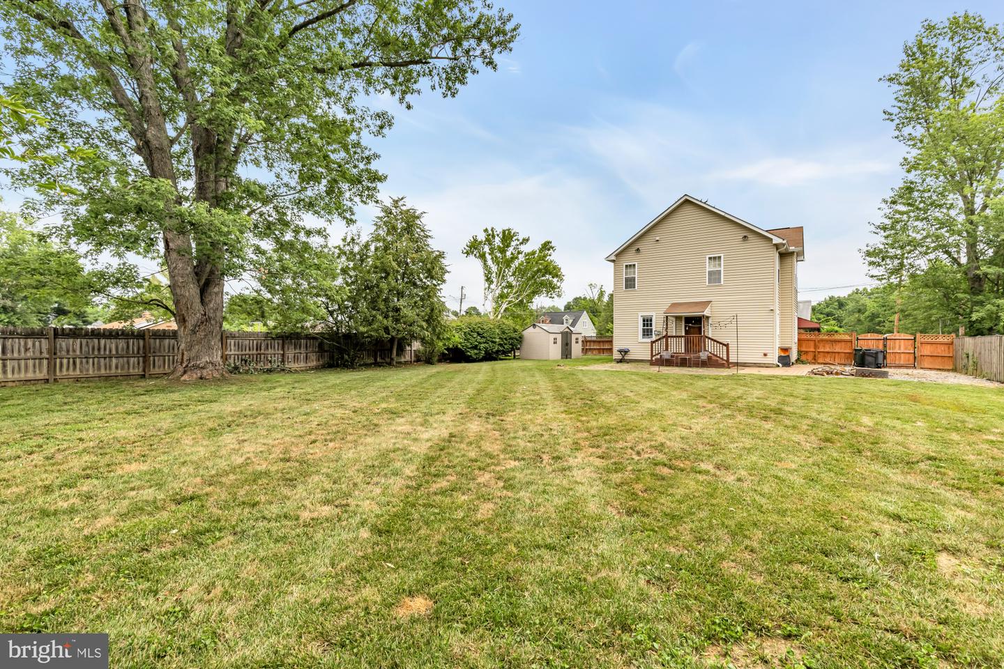 8604 Woodlawn Ct Property Photo 40