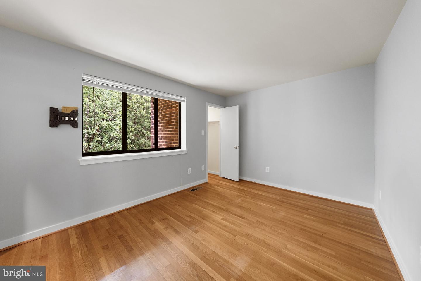 3725-b Madison Ln #b Property Photo 7