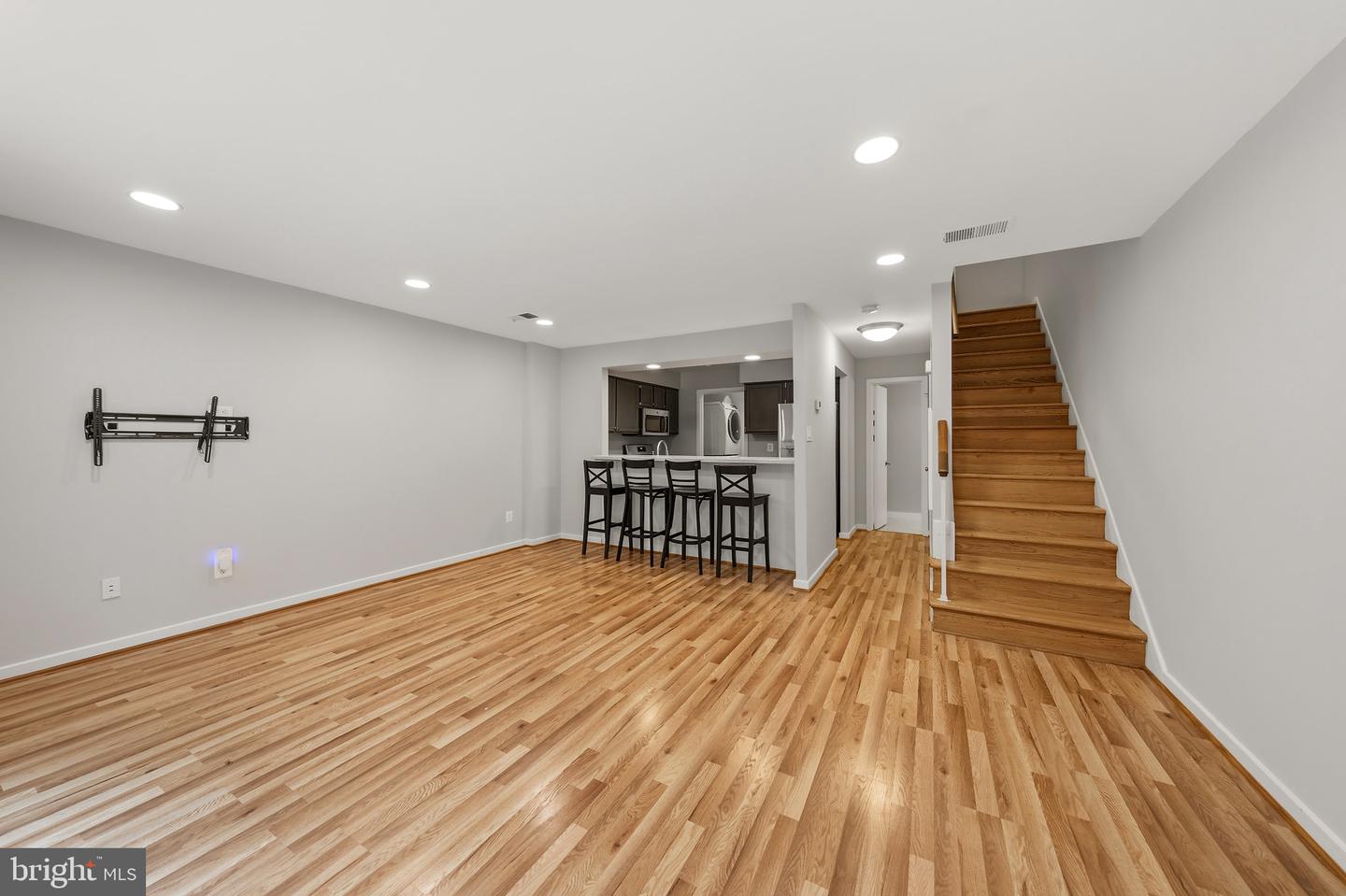 3725-b Madison Ln #b Property Photo 11