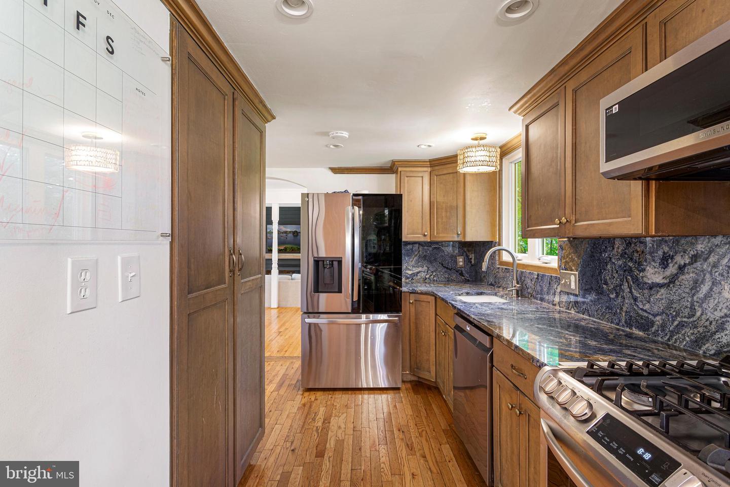 14808 Cranoke St Property Photo 14