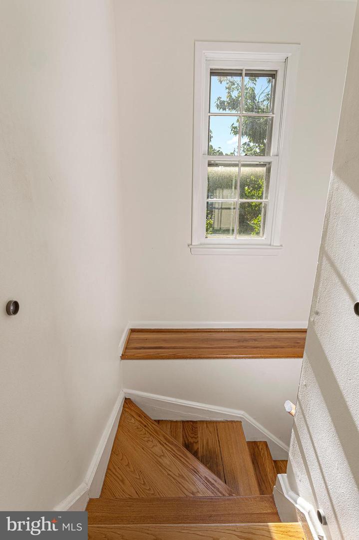 14808 Cranoke St Property Photo 24