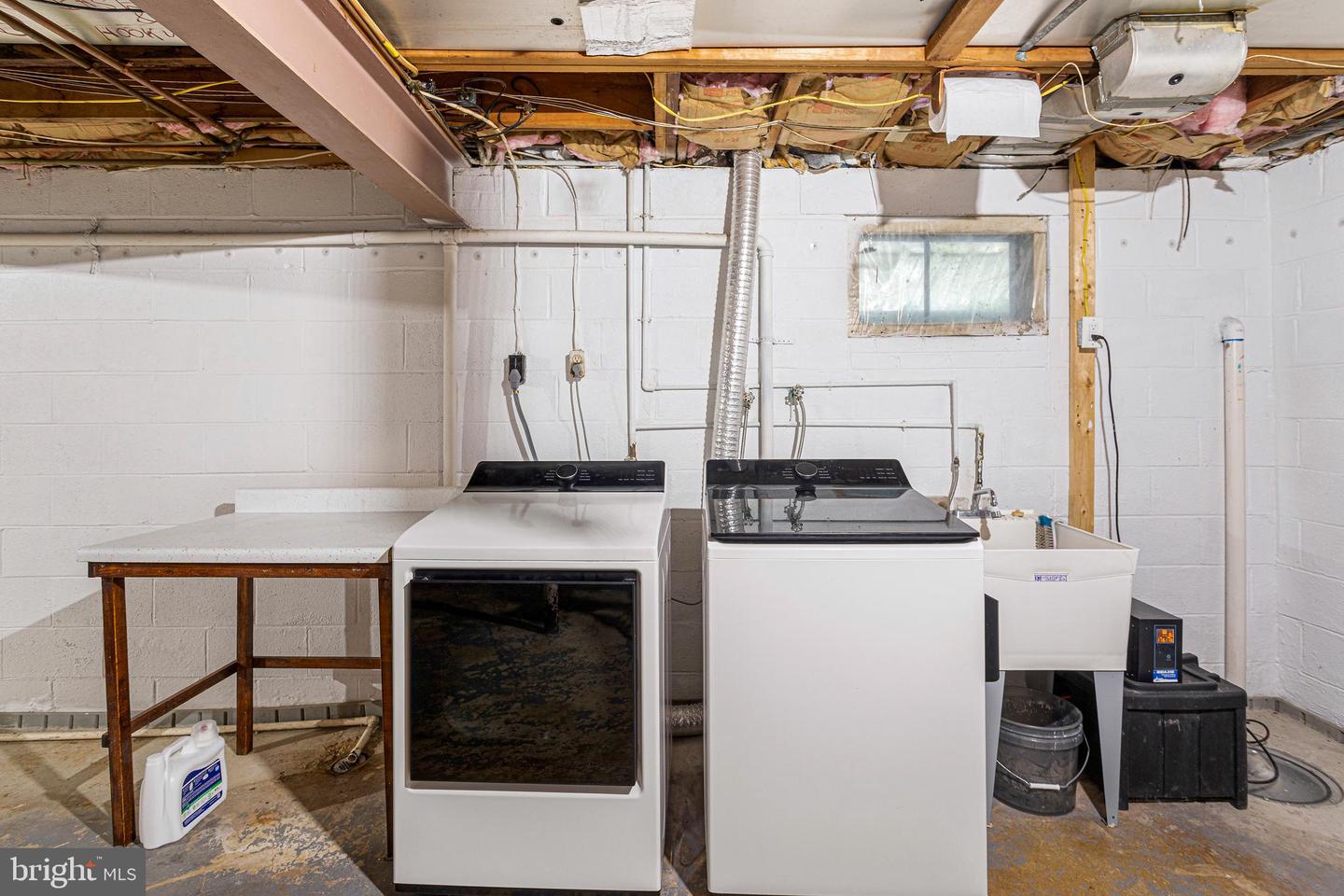14808 Cranoke St Property Photo 43