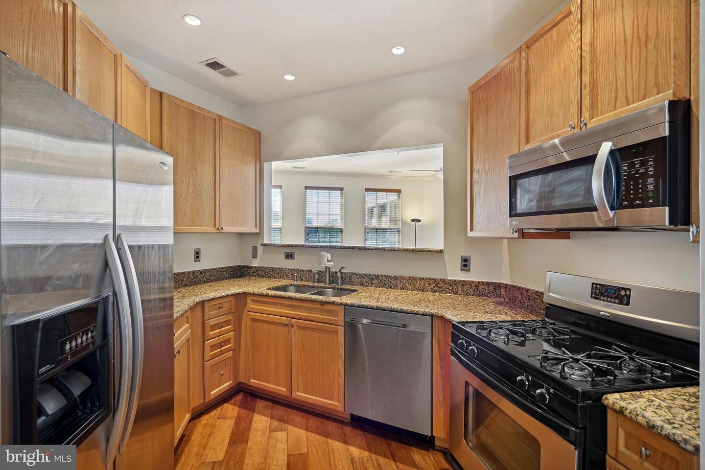 2653 Park Tower Dr #04/101a Property Photo 11